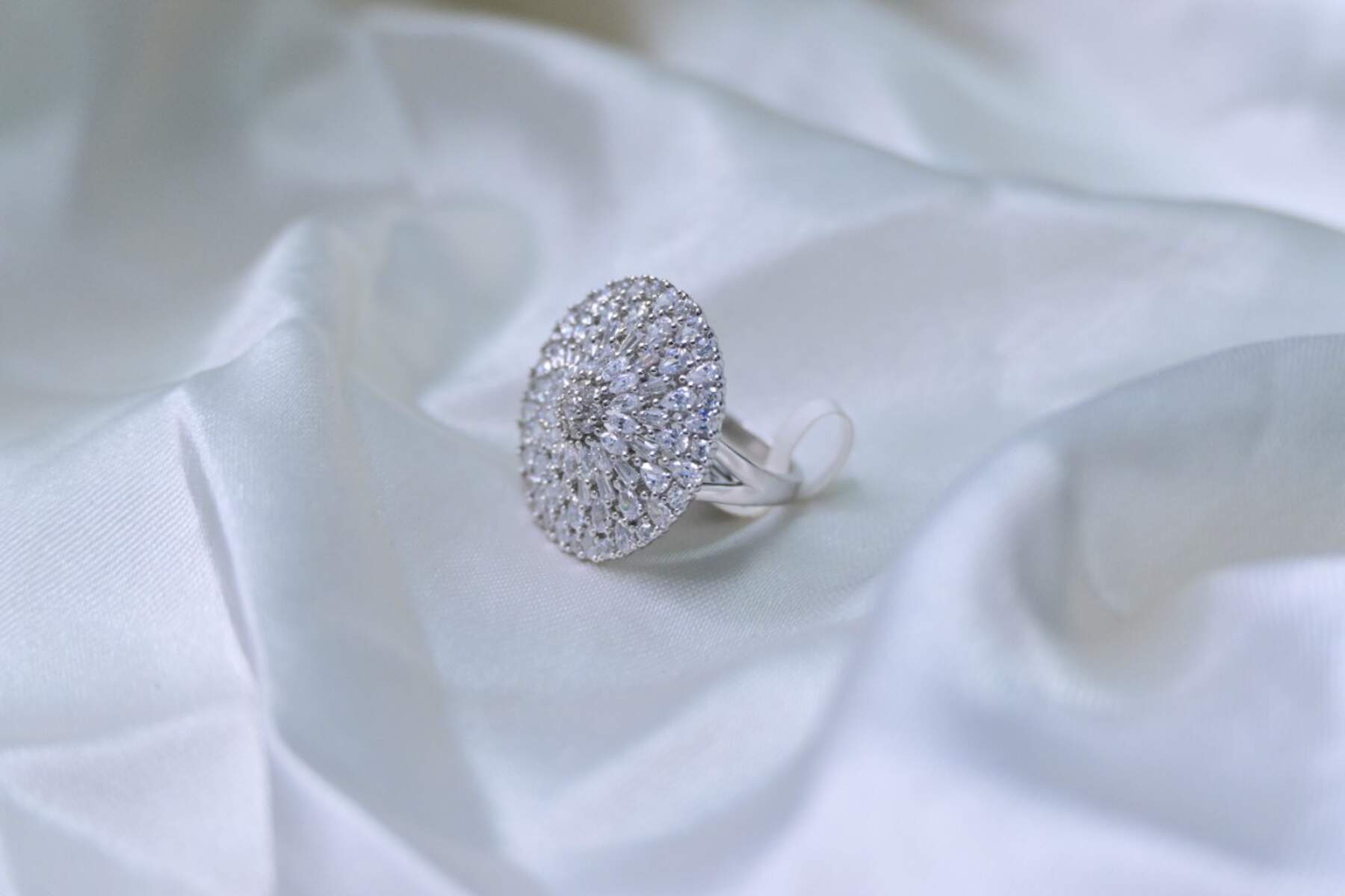 Glittering Silver Ring