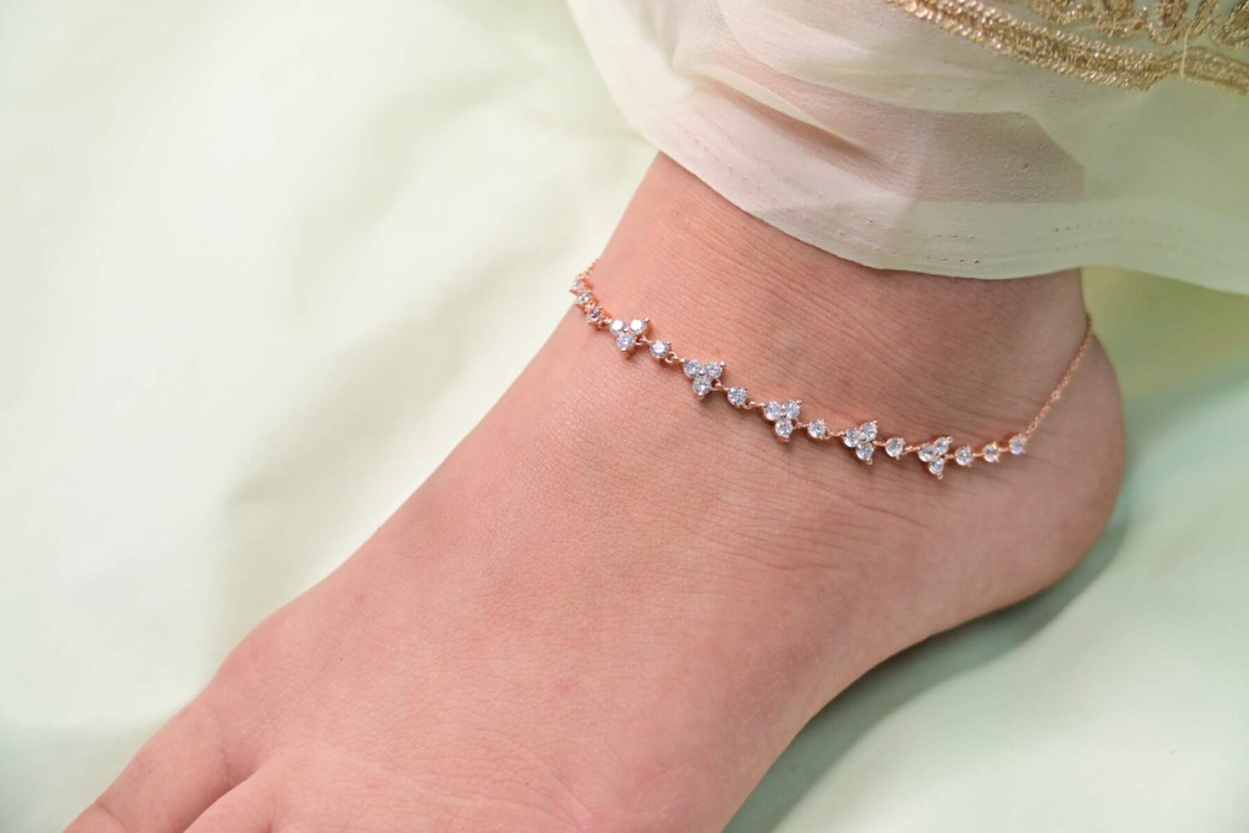 Elegant Rose Gold Anklets