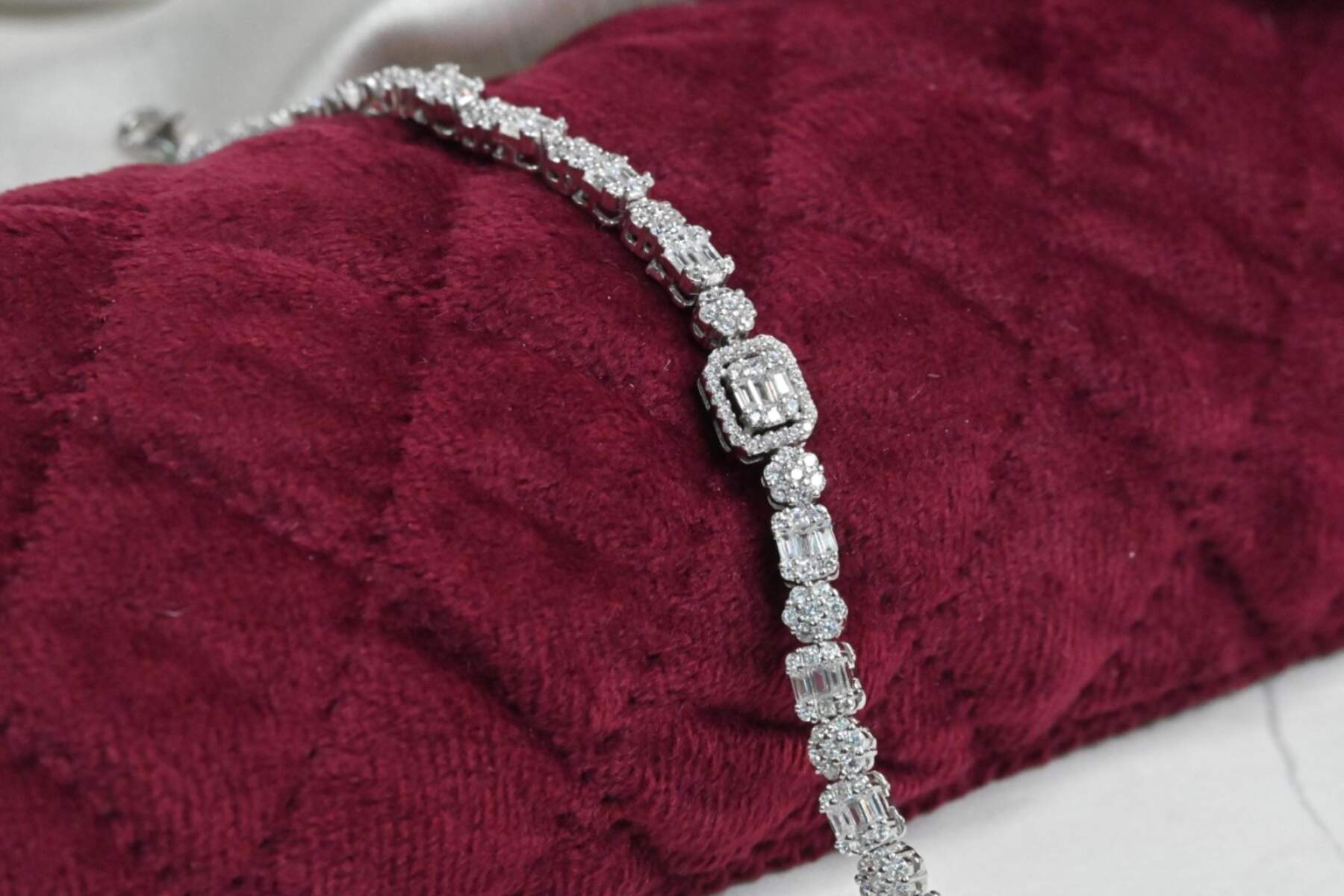 Solitaire Bracelet